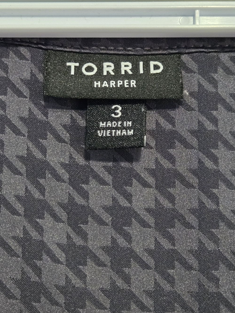 Torrid Harper Blouse Size 3 3X Gray Houndstooth Tunic 3/4 Sleeve Top - Picture 2 of 5